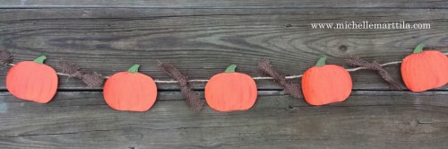 pumpkin garland table